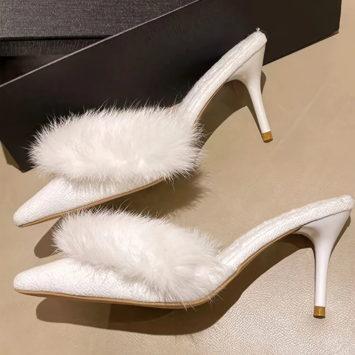 Fashion Plush Slippers for Women's Sweet Pointed Tip Stiletto Womens High Heels Trend Baotou Hairy Women's Half Slippers Tacones
